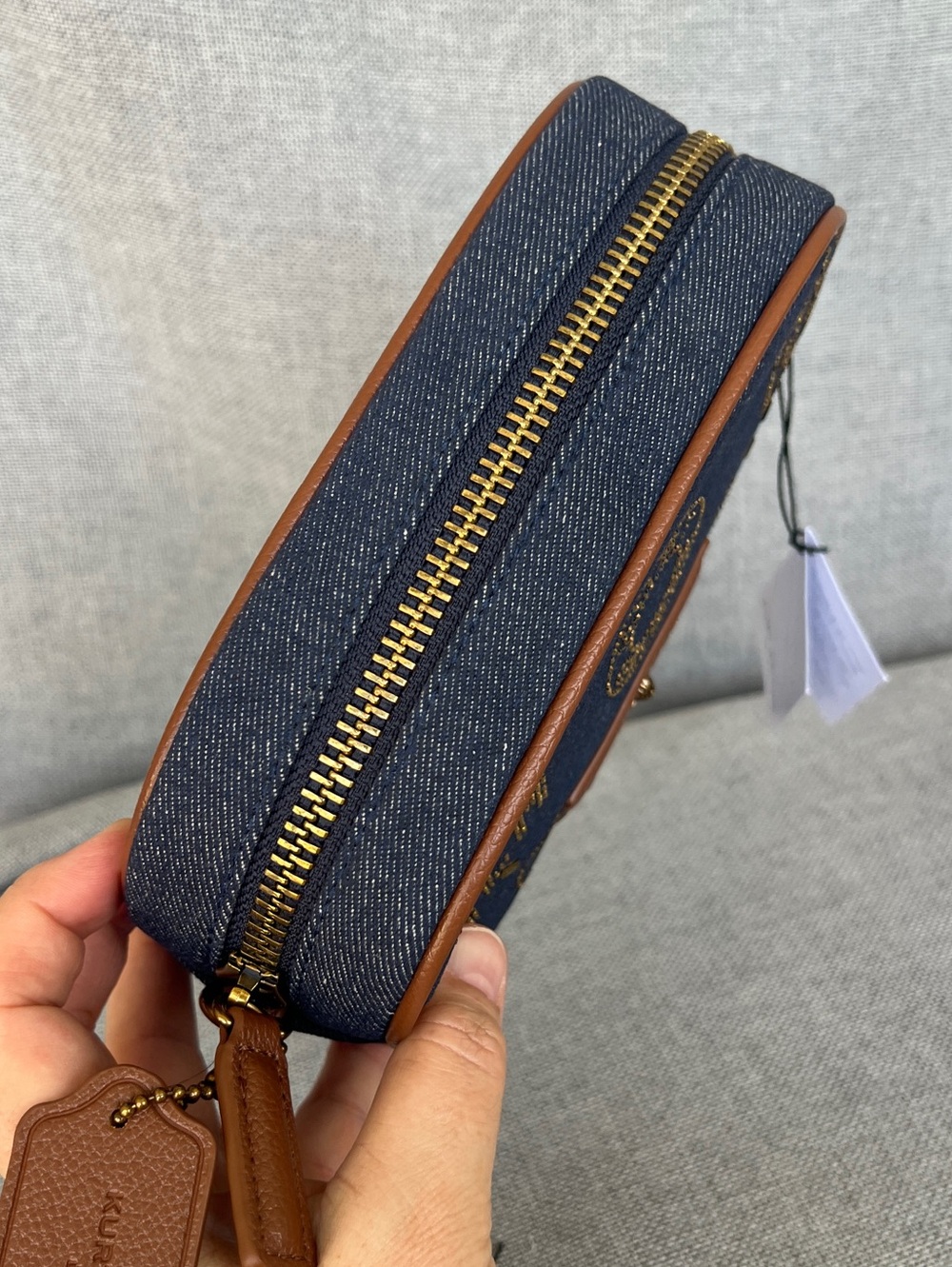 Kurt Geiger Chiswick Camera Denim Crystal Logo chain wide strap dark blue wash - Picture 15 of 17
